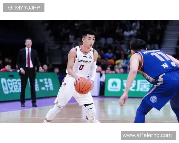 高诗岩：从青涩新星到篮球场上的璀璨明星之路