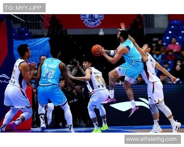 CBA精彩重播广东队对阵青岛队全场回顾与精彩瞬间分析